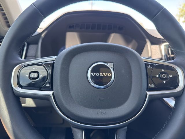 2025 Volvo XC90 Plus - Photo 32