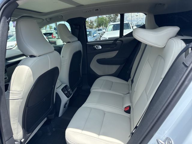 2026 Volvo XC40 Plus - Photo 20
