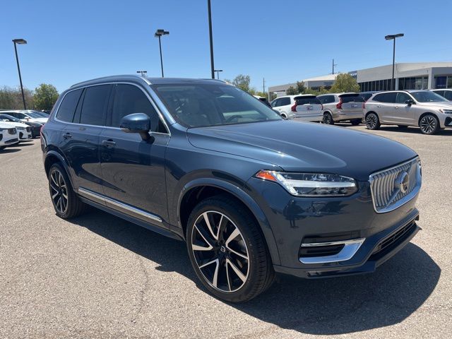 2023 Volvo XC90 B5 Plus 4WD's photo