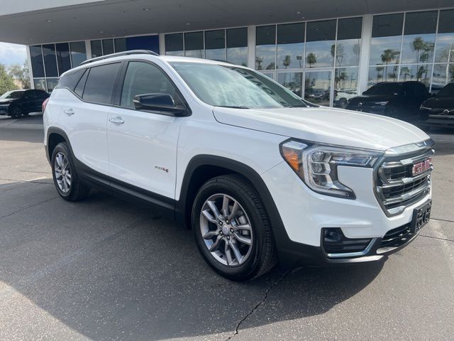 2024 GMC Terrain AT4