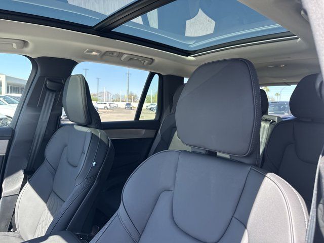 2025 Volvo XC90 Plus - Photo 18