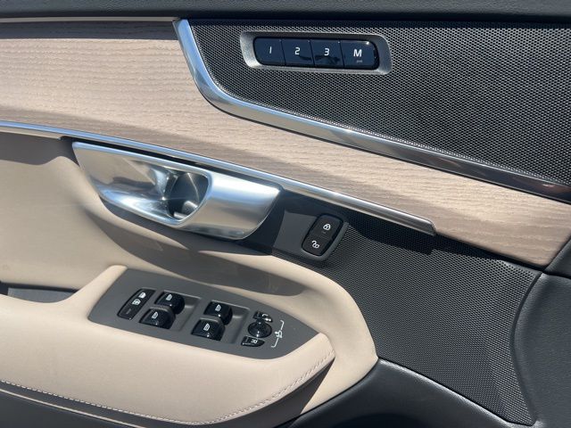 2026 Volvo XC90 Core - Photo 24