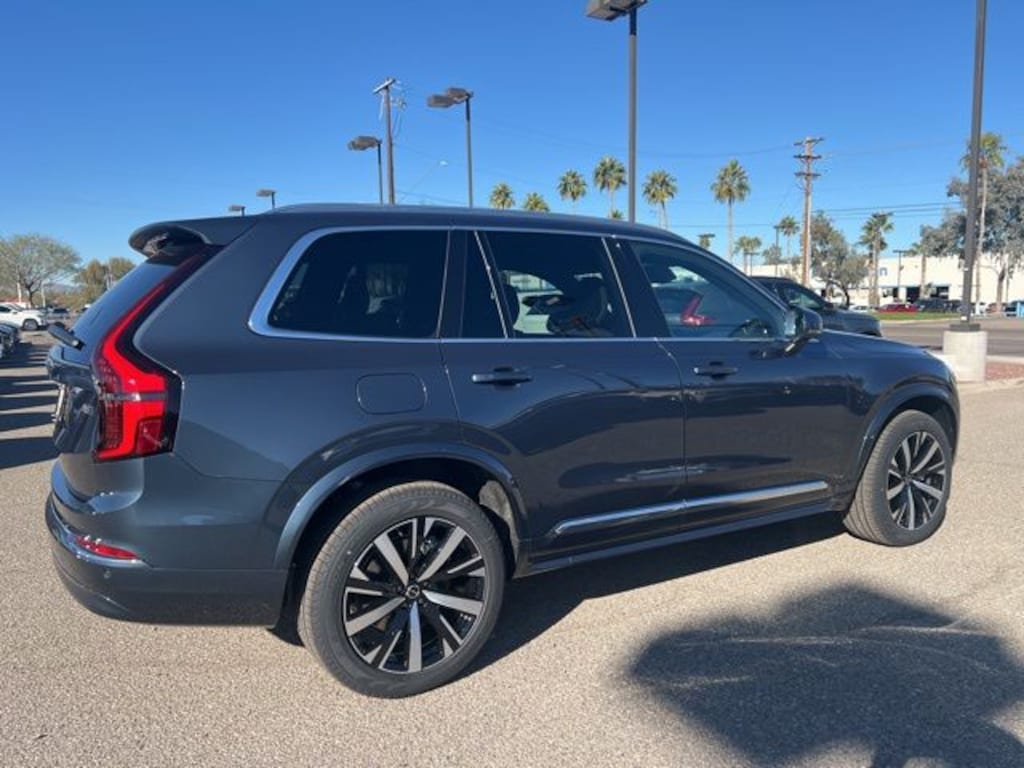 New 2026 Volvo XC90 B5 Core SUV