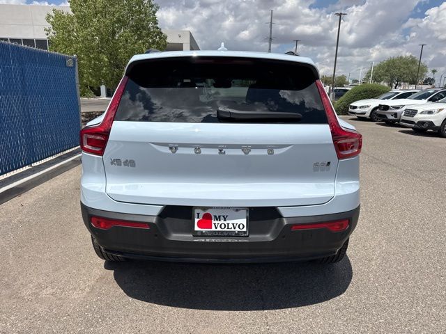 2026 Volvo XC40 Plus - Photo 6