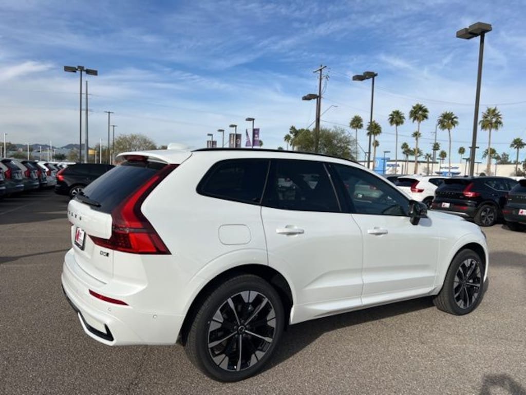 New 2026 Volvo XC60 B5 Plus SUV