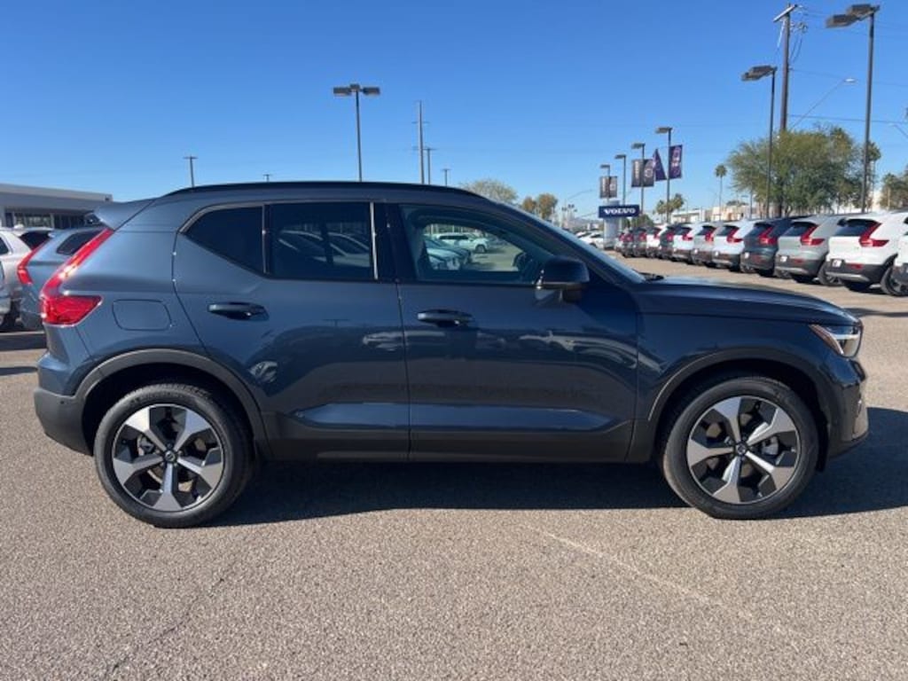 New 2026 Volvo XC40 B4 Plus SUV