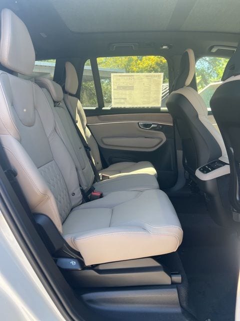2026 Volvo XC90 Core - Photo 29