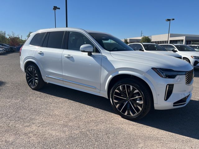 2026 Volvo XC90 Plus's photo