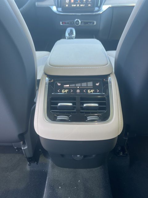 2026 Volvo XC90 Core - Photo 25