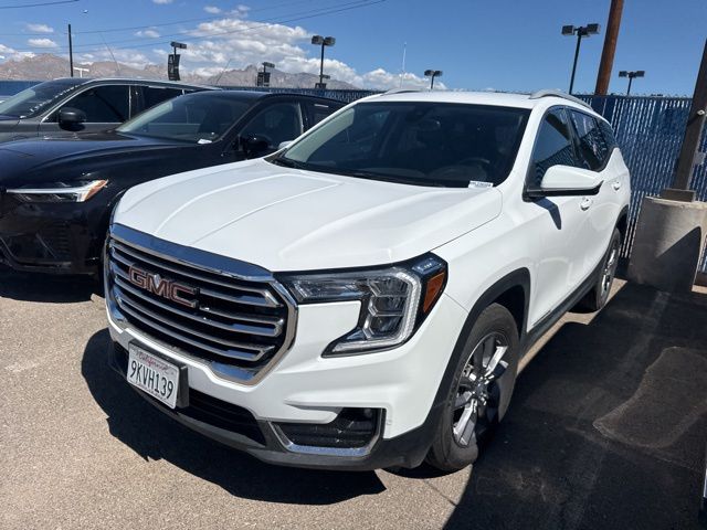 2024 Gmc Terrain SLT photo 2