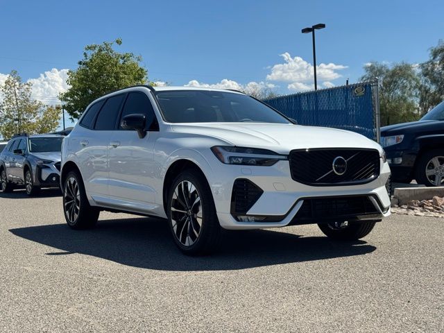 2026 Volvo XC60 Plus's photo