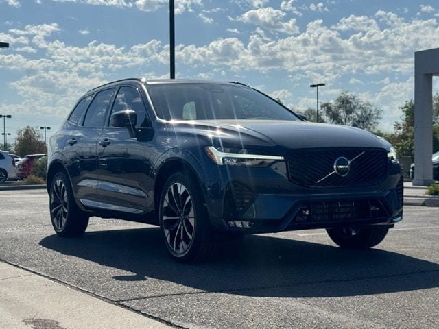 2026 Volvo XC60 Plus's photo