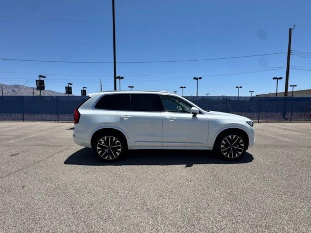 New 2025 Volvo XC90 plug-in hybrid T8 (2025.5) Ultra 7-Seater SUV