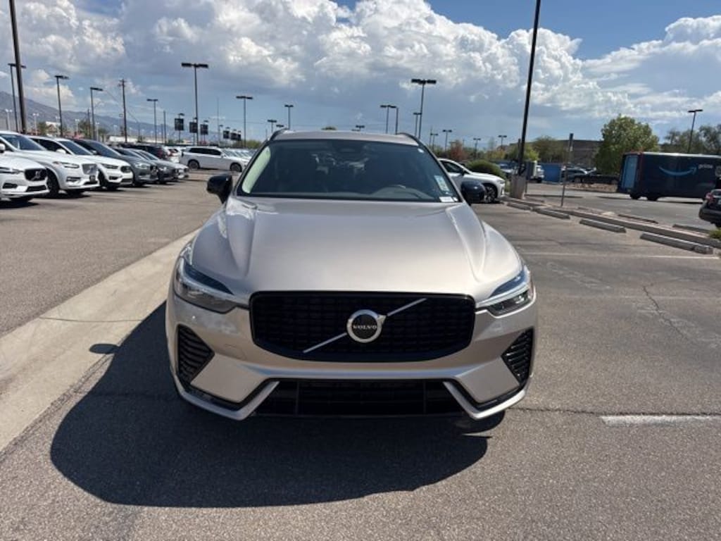 Certified 2025 Volvo XC60 B5 Core SUV