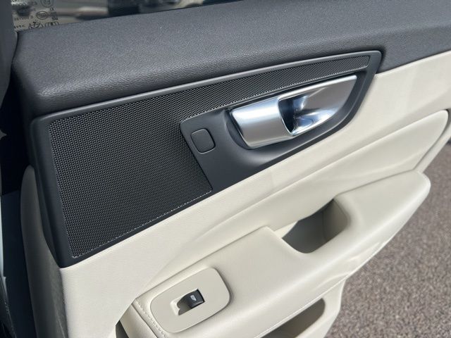 2026 Volvo XC60 Ultra - Photo 28