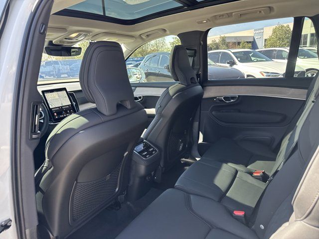 2025 Volvo XC90 Plus - Photo 22