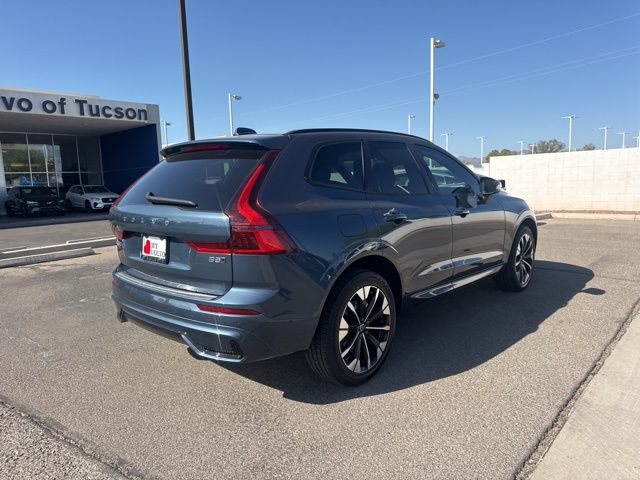 2026 Volvo XC60 B5 Plus photo 3
