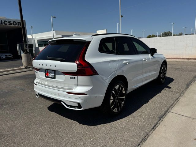 2026 Volvo XC60 B5 Plus photo 4