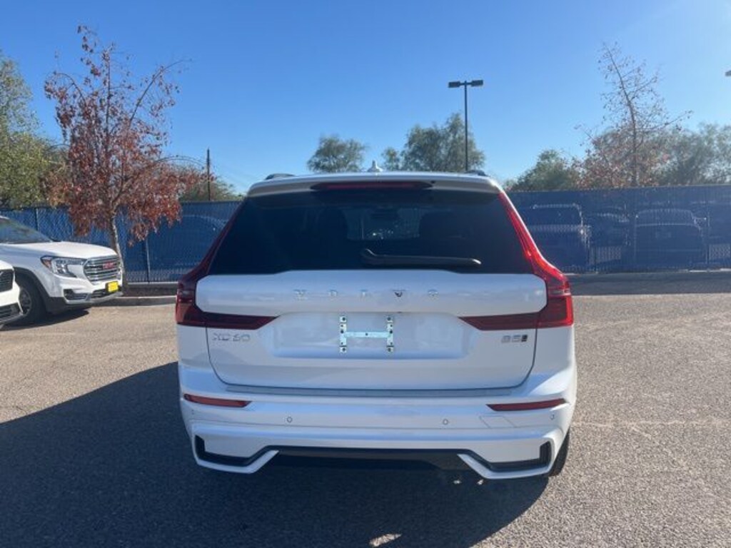 New 2026 Volvo XC60 B5 Plus SUV