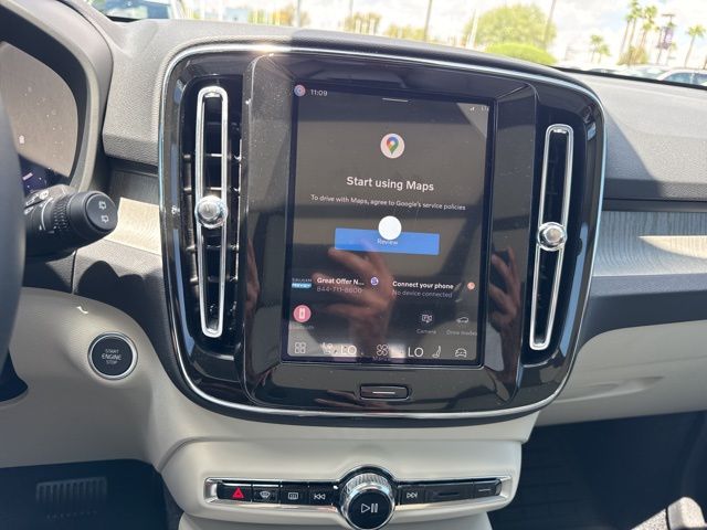 2026 Volvo XC40 Plus - Photo 27
