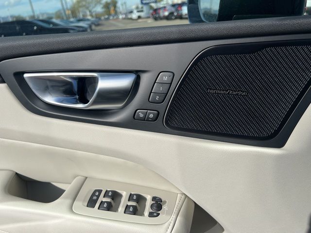 2026 Volvo XC60 Ultra - Photo 23