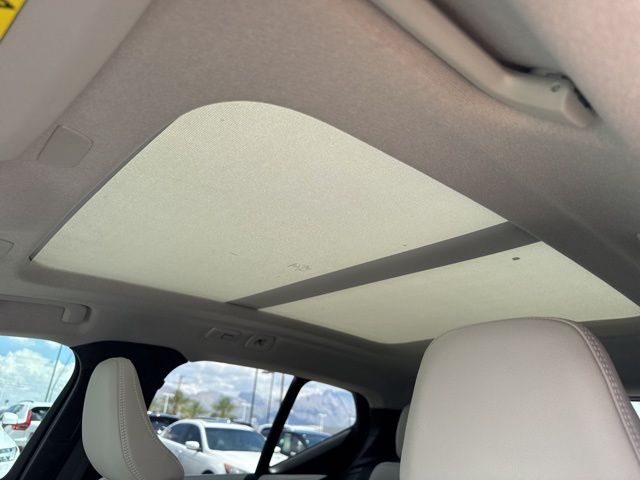 2026 Volvo XC40 Plus - Photo 18