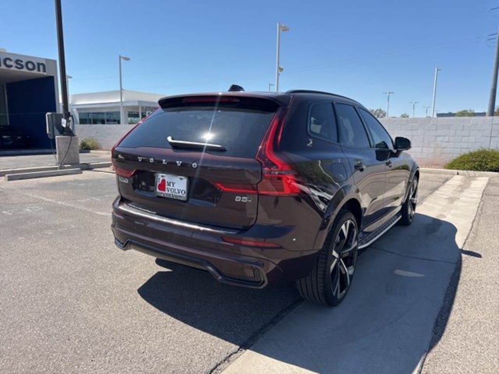 New 2026 Volvo XC60 B5 Ultra SUV