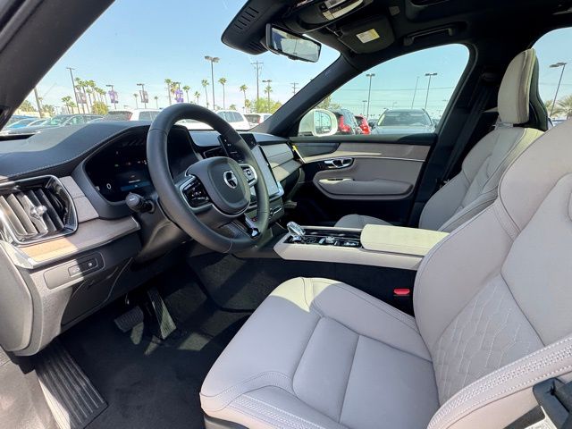 2026 Volvo XC90 Plus - Photo 8