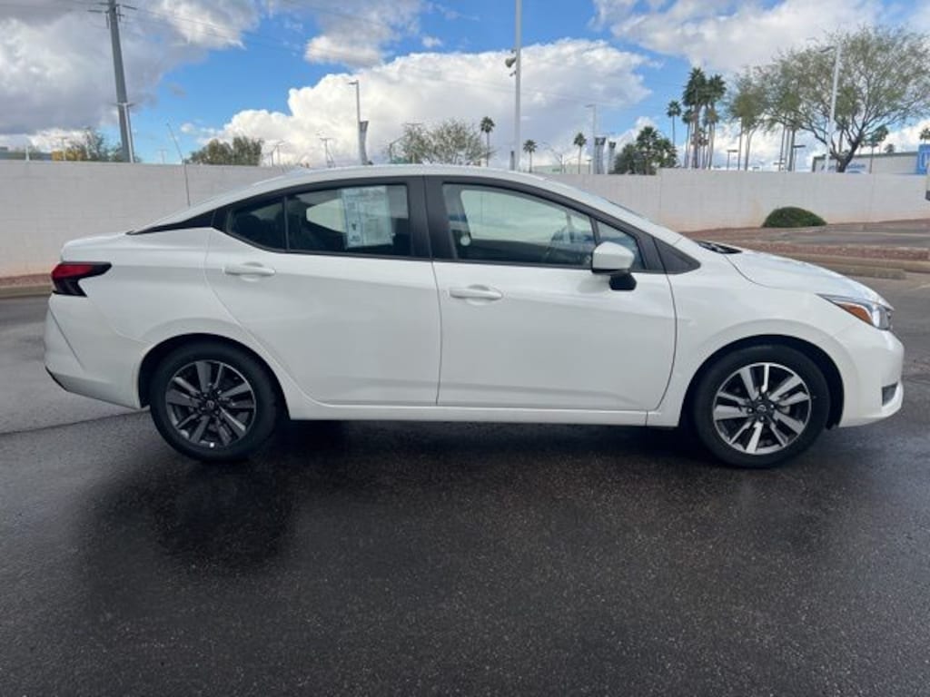 Used 2024 Nissan Versa 1.6 SV Sedan