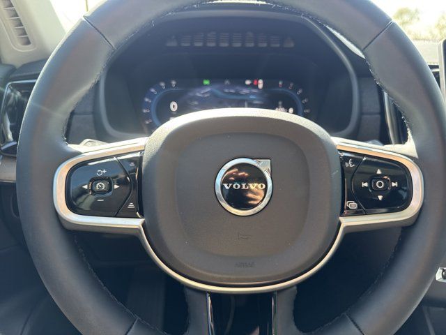 2025 Volvo XC90 Plus - Photo 32