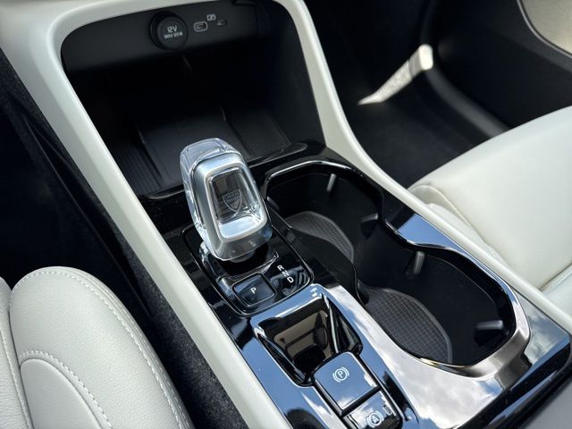 2026 Volvo XC40 Plus - Photo 26