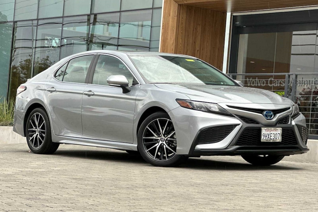 Used 2024 Toyota Camry Hybrid SE Sedan