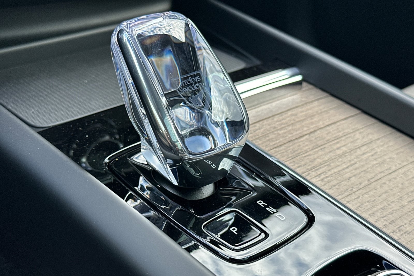 2026 Volvo XC60 Plus - Photo 21