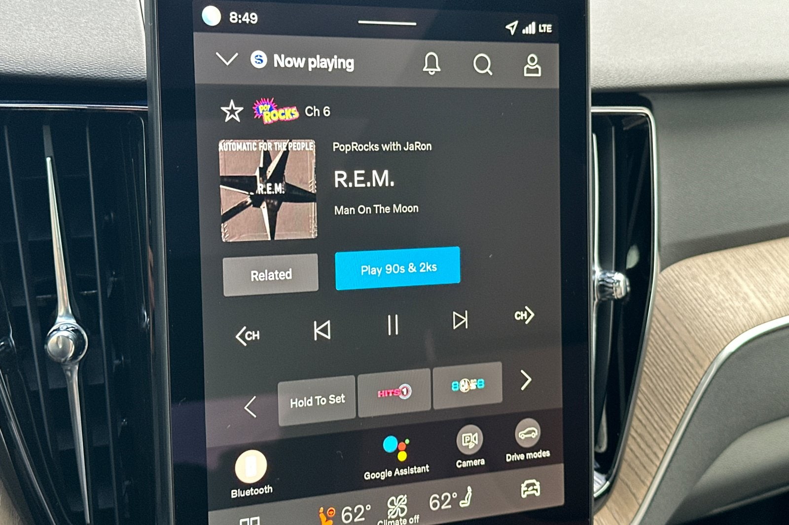 2026 Volvo XC60 Plus - Photo 17