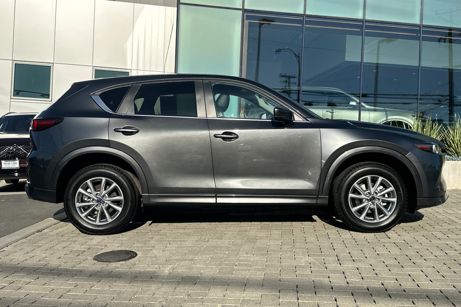 2024 Mazda CX-5 2.5 S Select Package photo 2