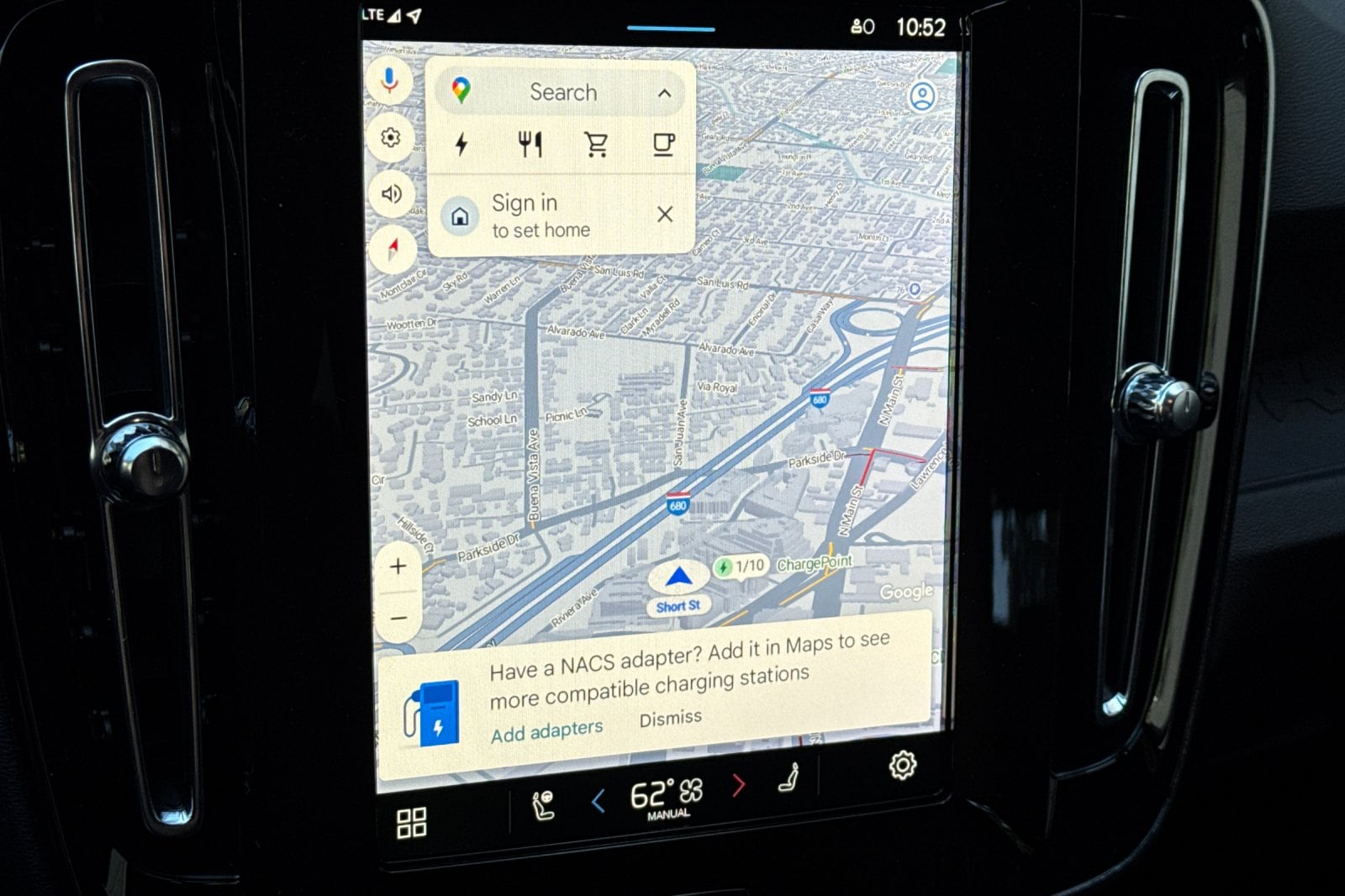 2025 Volvo EX40 Core - Photo 17