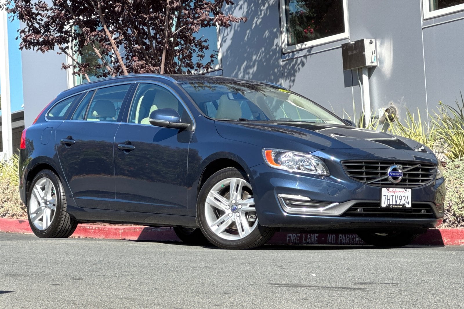 Used 2015 Volvo V60 Premier with VIN YV140MEK8F1270707 for sale in Walnut Creek, CA