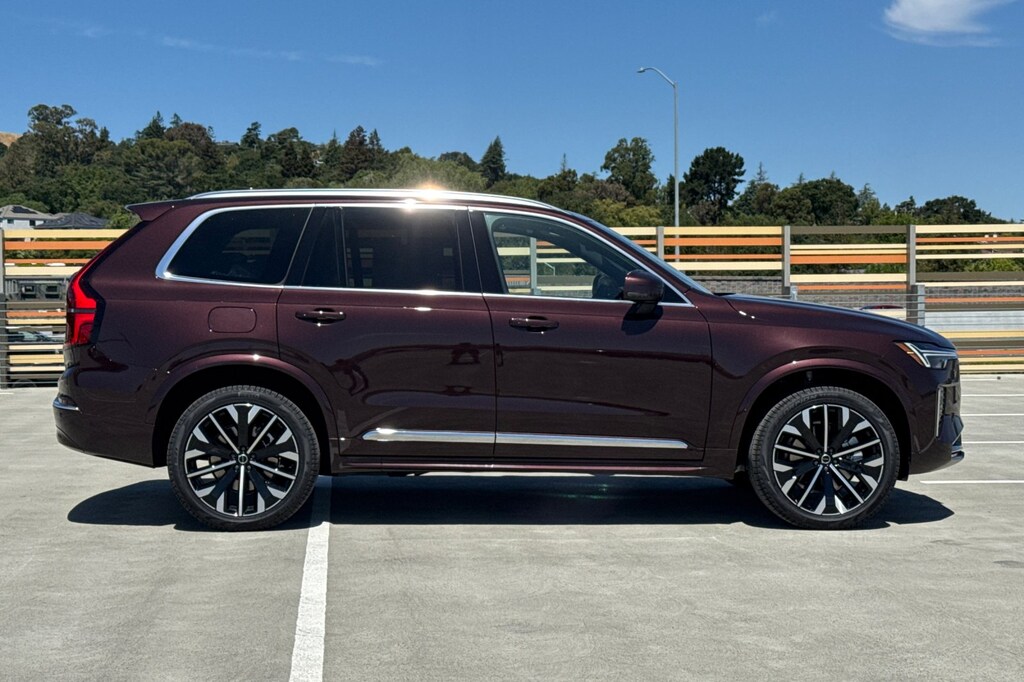 New 2025 Volvo XC90 B6 (2025.5) Core SUV
