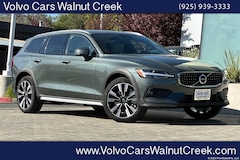 2026 Volvo V60 Cross Country B5 Ultra AWD Wagon