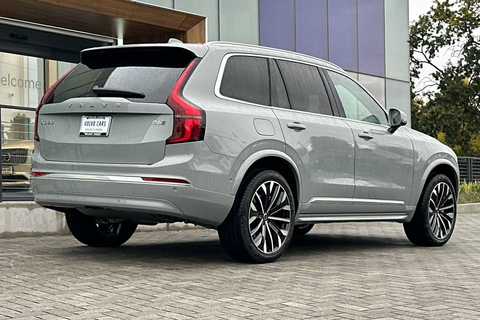 2026 Volvo XC90 photo 4