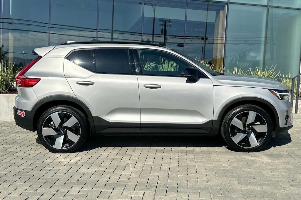 Certified 2024 Volvo XC40 Recharge Pure Electric Ultimate SUV
