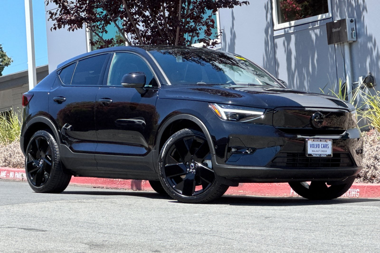 Certified 2025 Volvo EC40 TWIN Ultra Black Edition with VIN YV4ER3BD3S2160147 for sale in Walnut Creek, CA