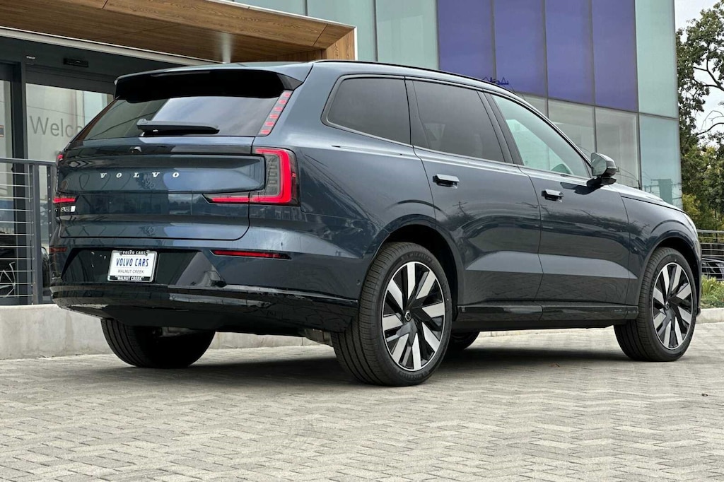 New 2025 Volvo EX90 Twin Motor Performance Plus 7-Seater SUV