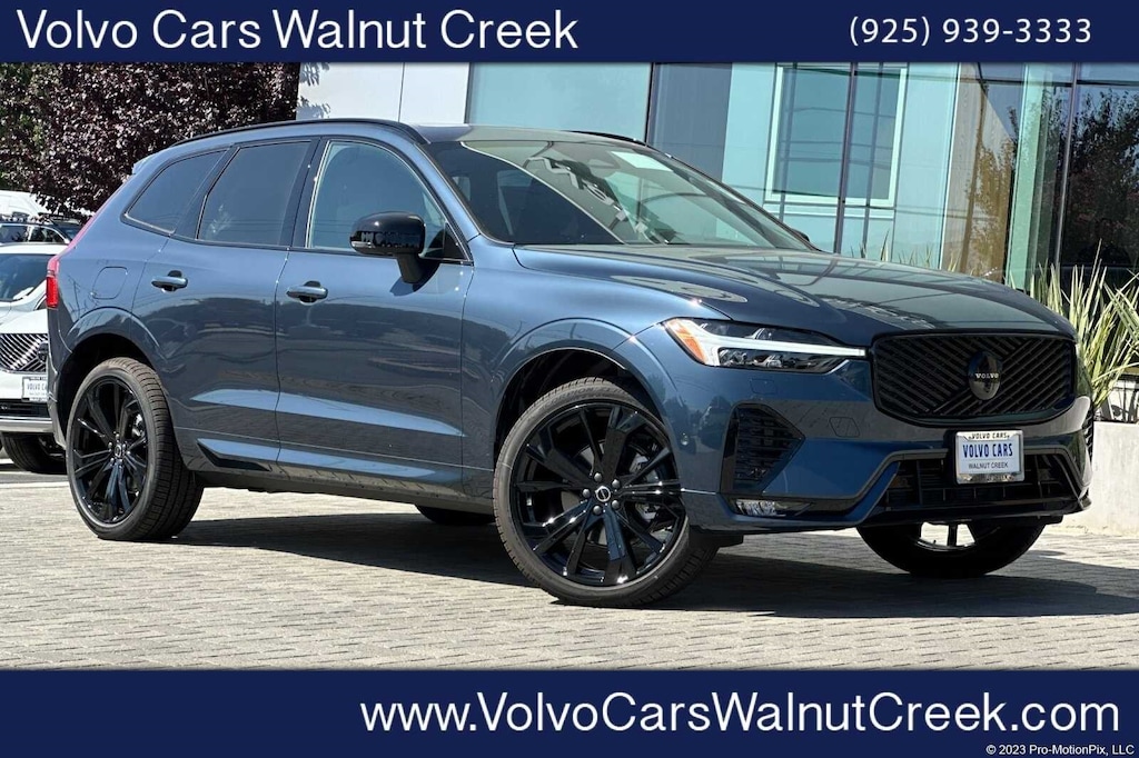 New 2026 Volvo XC60 B5 Ultra Black Edition SUV