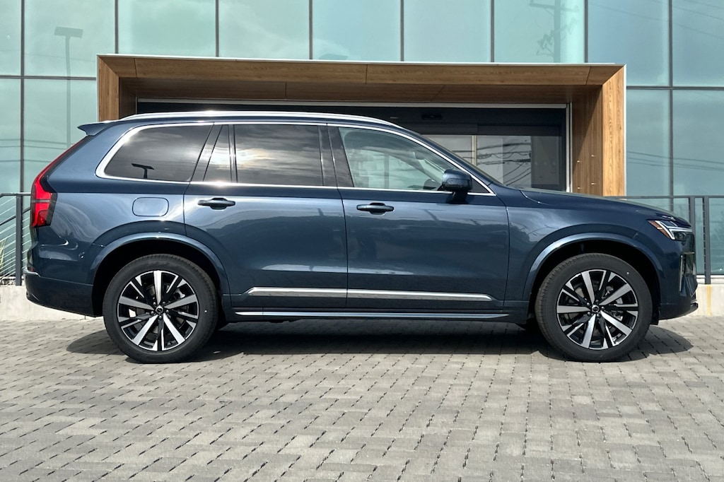 New 2025 Volvo XC90 B5 (2025.5) Core SUV