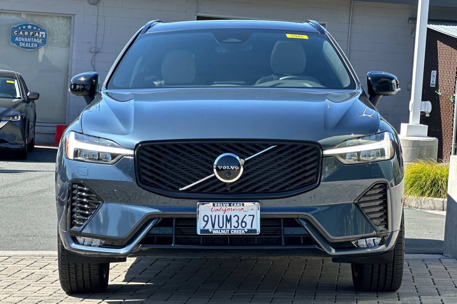 2026 Volvo XC60 Plus - Photo 9