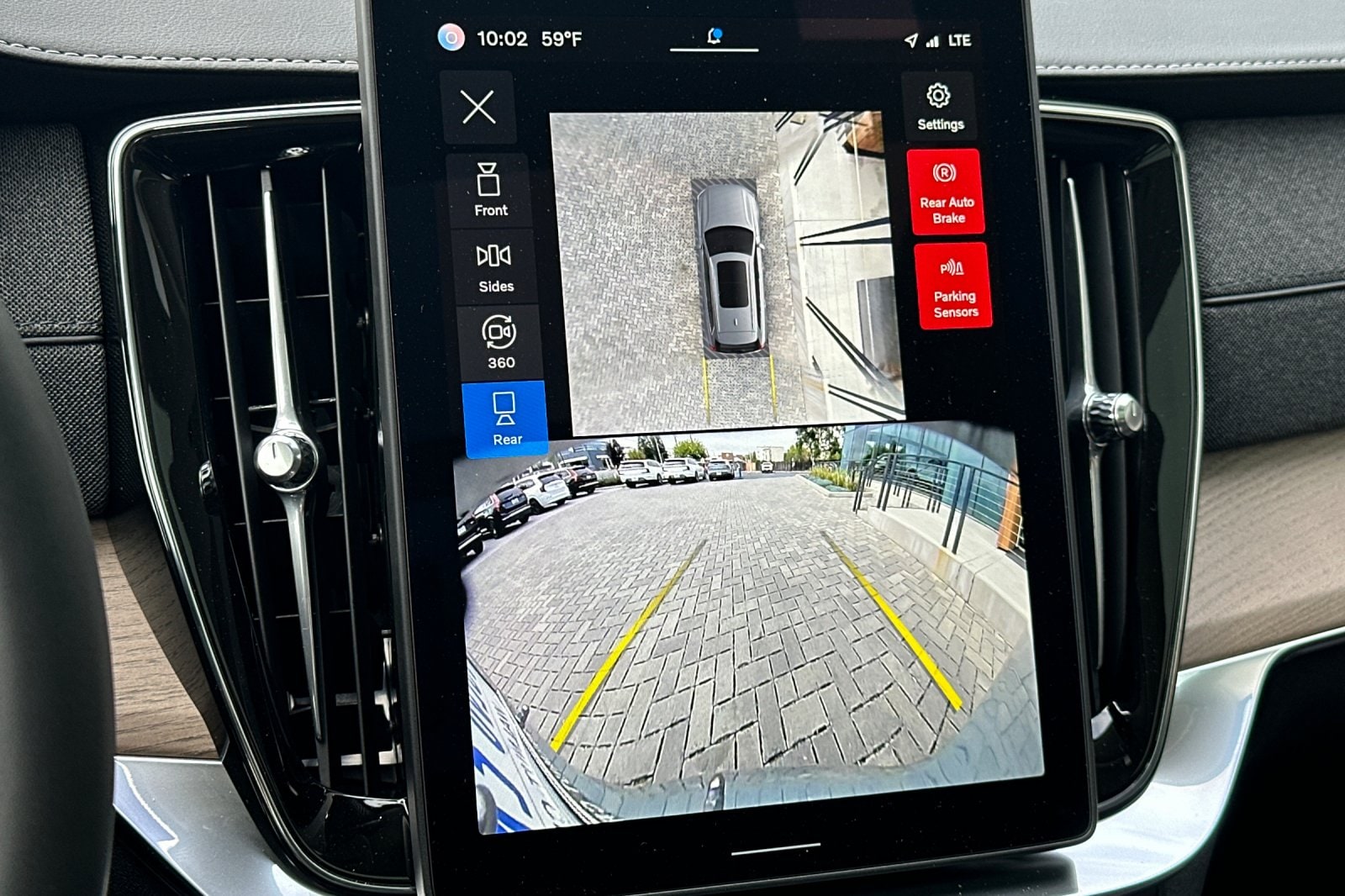 2025 Volvo XC90 Plus - Photo 19