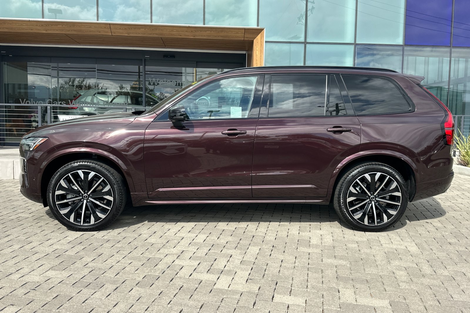 2026 Volvo XC90 Ultra - Photo 7