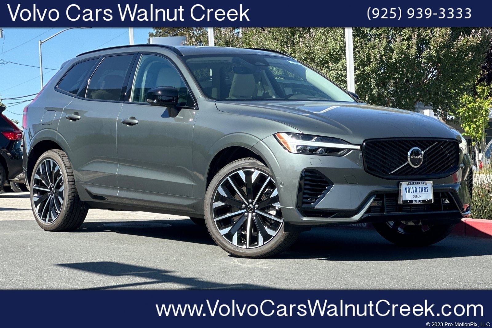 2026 Volvo XC60 T8 Ultra Dark AWD's photo
