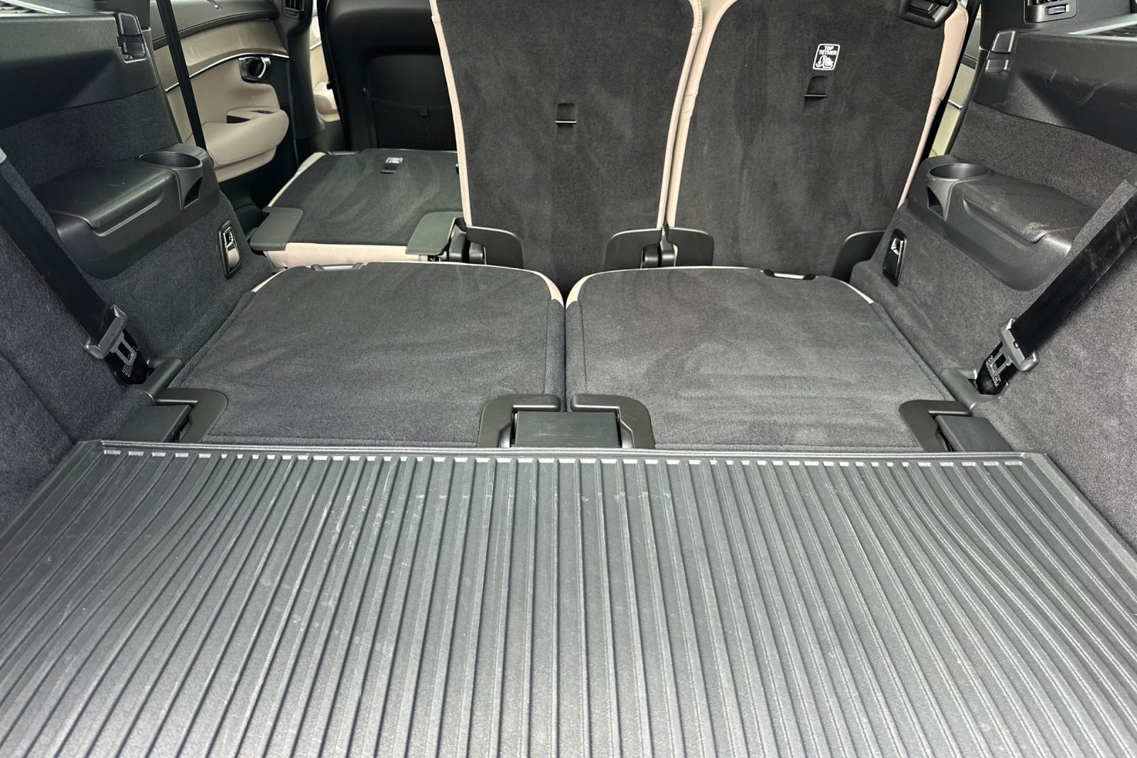 2026 Volvo XC90 Ultra - Photo 16